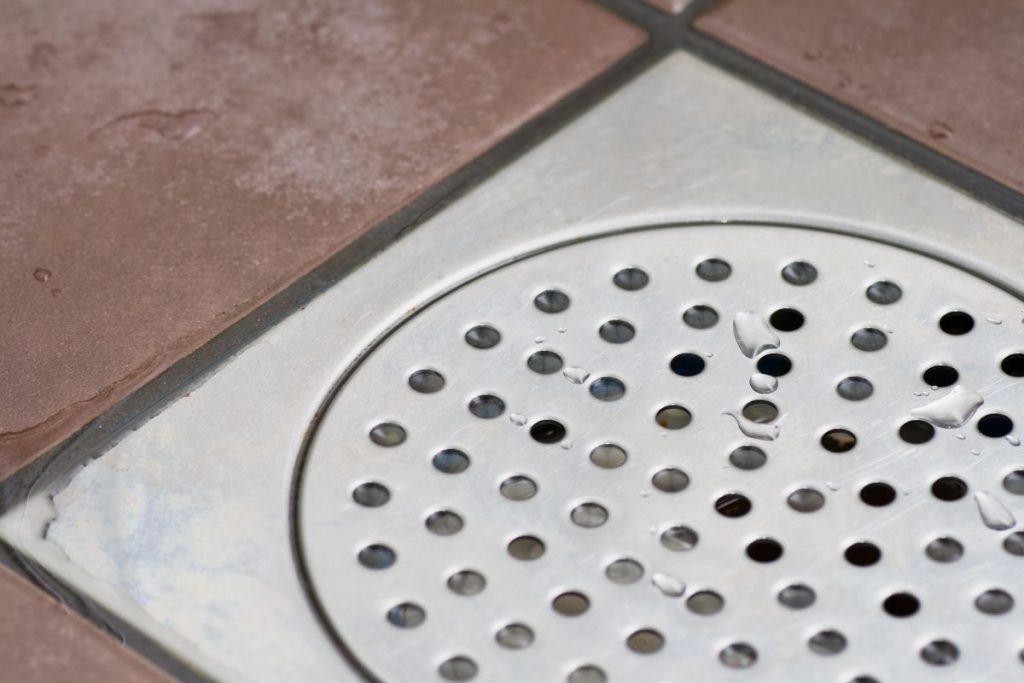 Hvordan rense sluk i dusj